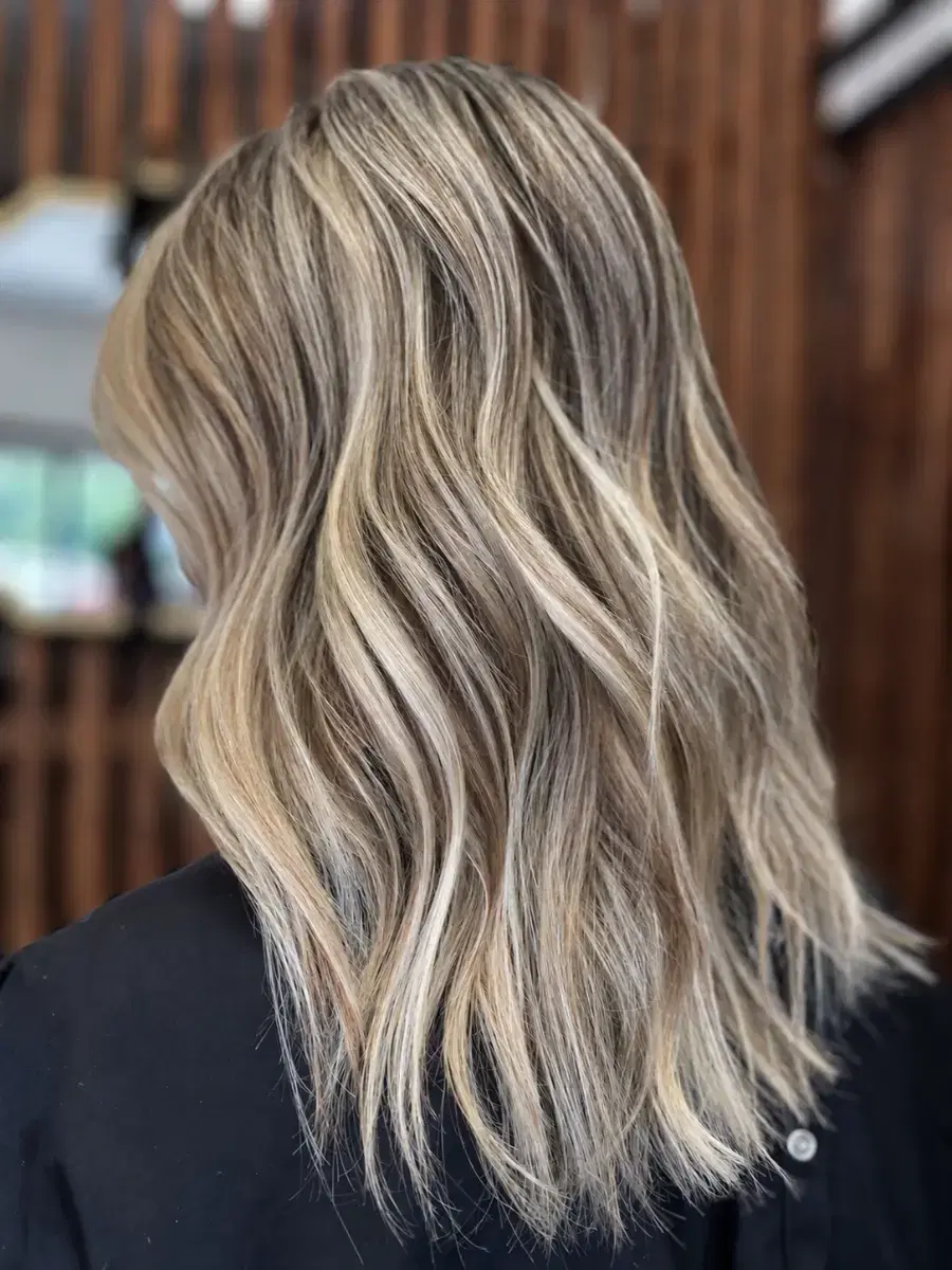 Highlights. Gorgeous contrast